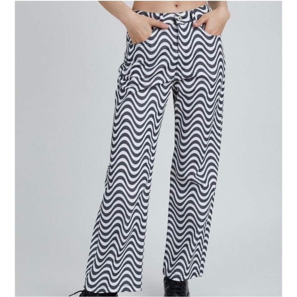 Ragged Priest Wide Leg Wave Pattern Black and White Dad Jeans